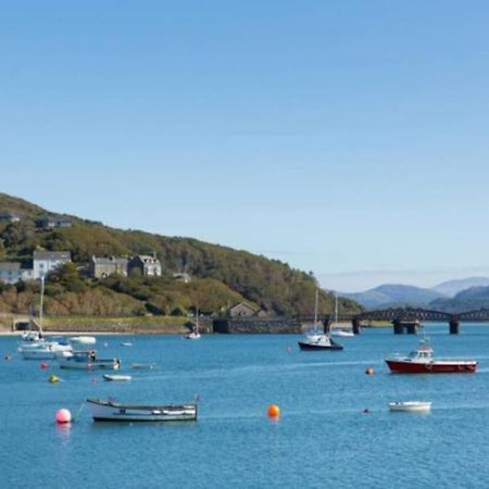 Harbourside 2 Bed Apartment, Barmouth Bridge Views Екстериор снимка
